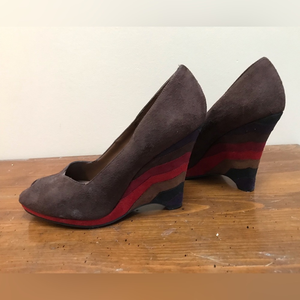 Swade Wedge Shoes Size: 7 1/2